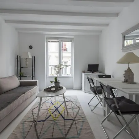 Nieve Apartment Paris